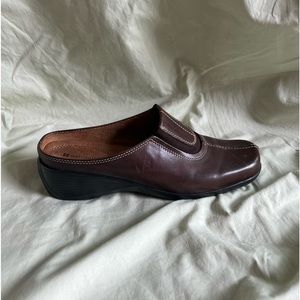 Z Naturalizer Size 9M Slip On Leather Shoes Wedge 1.75”  Brown #h4